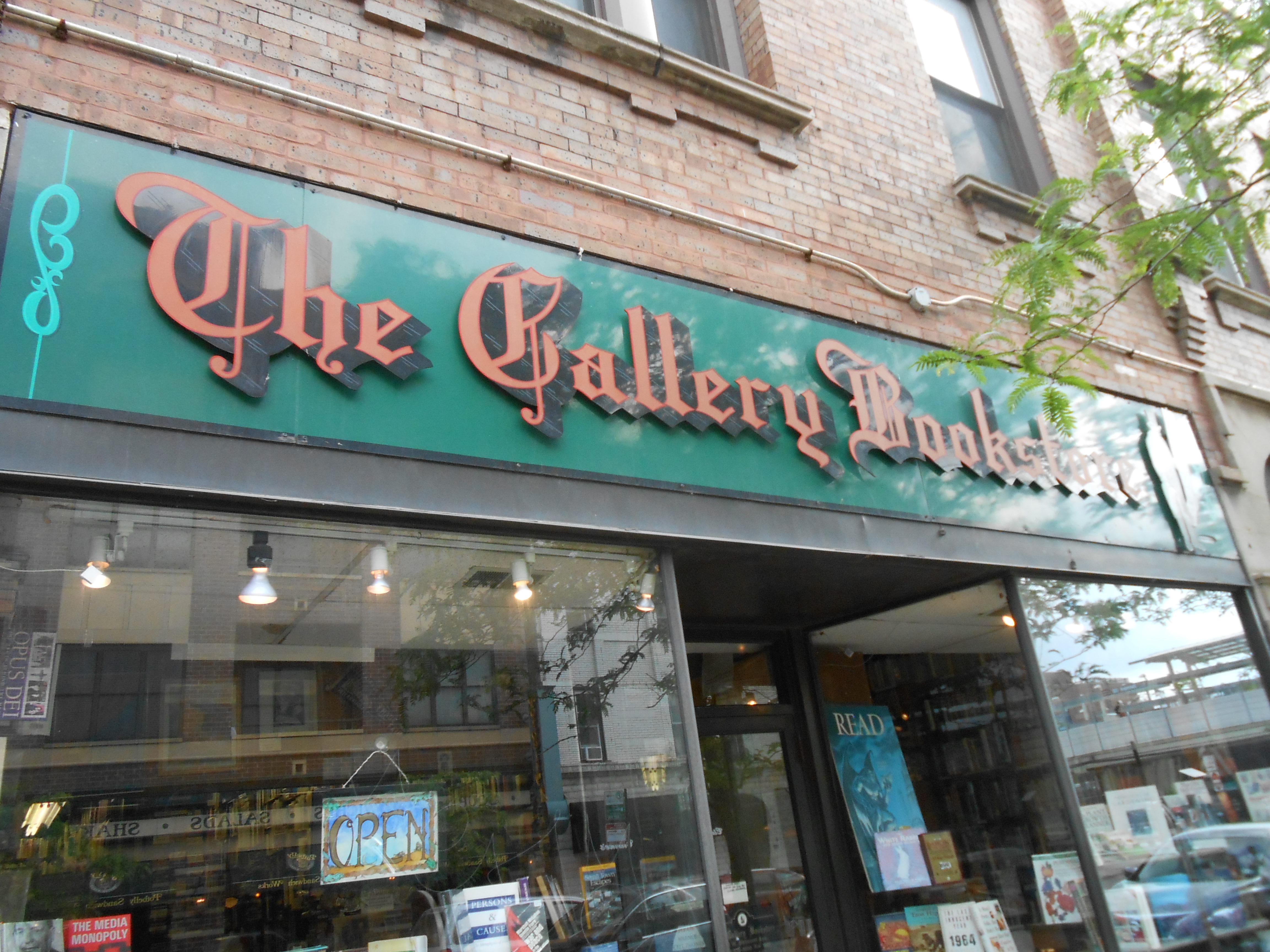 The Gallery Bookstore – Wayfaring Flaneur